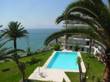Apartments Nerja Pool View