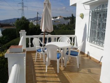 Holiday in Narja - Terrace overlooking private pool