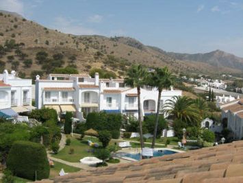 Villas in Nerja - Gorgeous view of area and Mountains