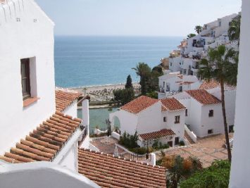 Apartments in Nerja - Lovely view of area and the Sea