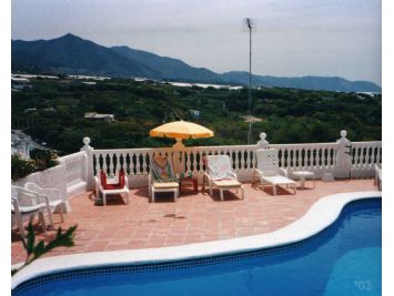 Pool view - Villas nerja