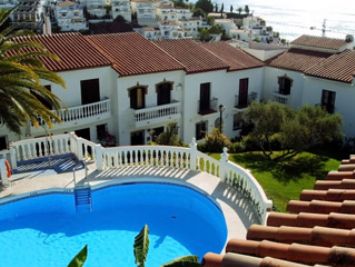 Villas Nerja - Communal Pool