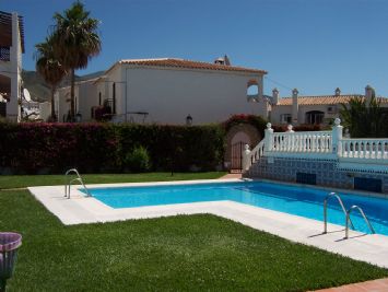 Villas Nerja - Communal Pool