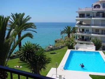Pool View Apartments Nerja