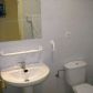 Click for full size image of Accommodation Nerja - Bathroom